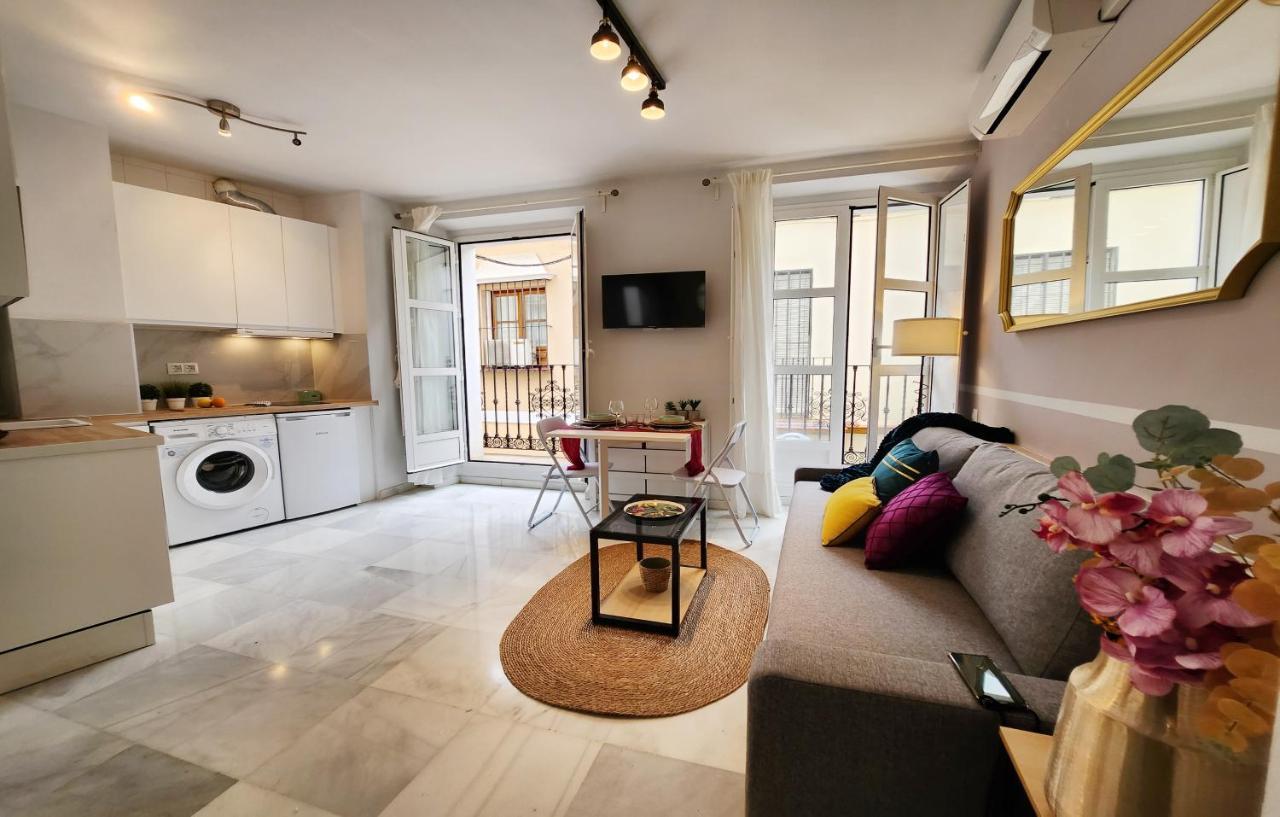 Lovely Center Apartments - Balcony Lux Sol Sevilla Exterior foto